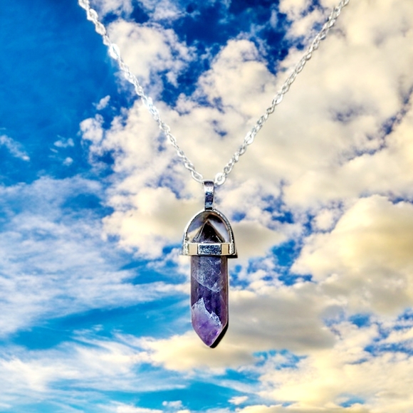 Amethyst Point Pendant In Silver Setting - Picture 2 of 2